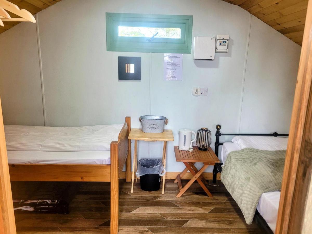 Wheal Tor Hotel & Glamping ลิสคาร์ด ภายนอก รูปภาพ