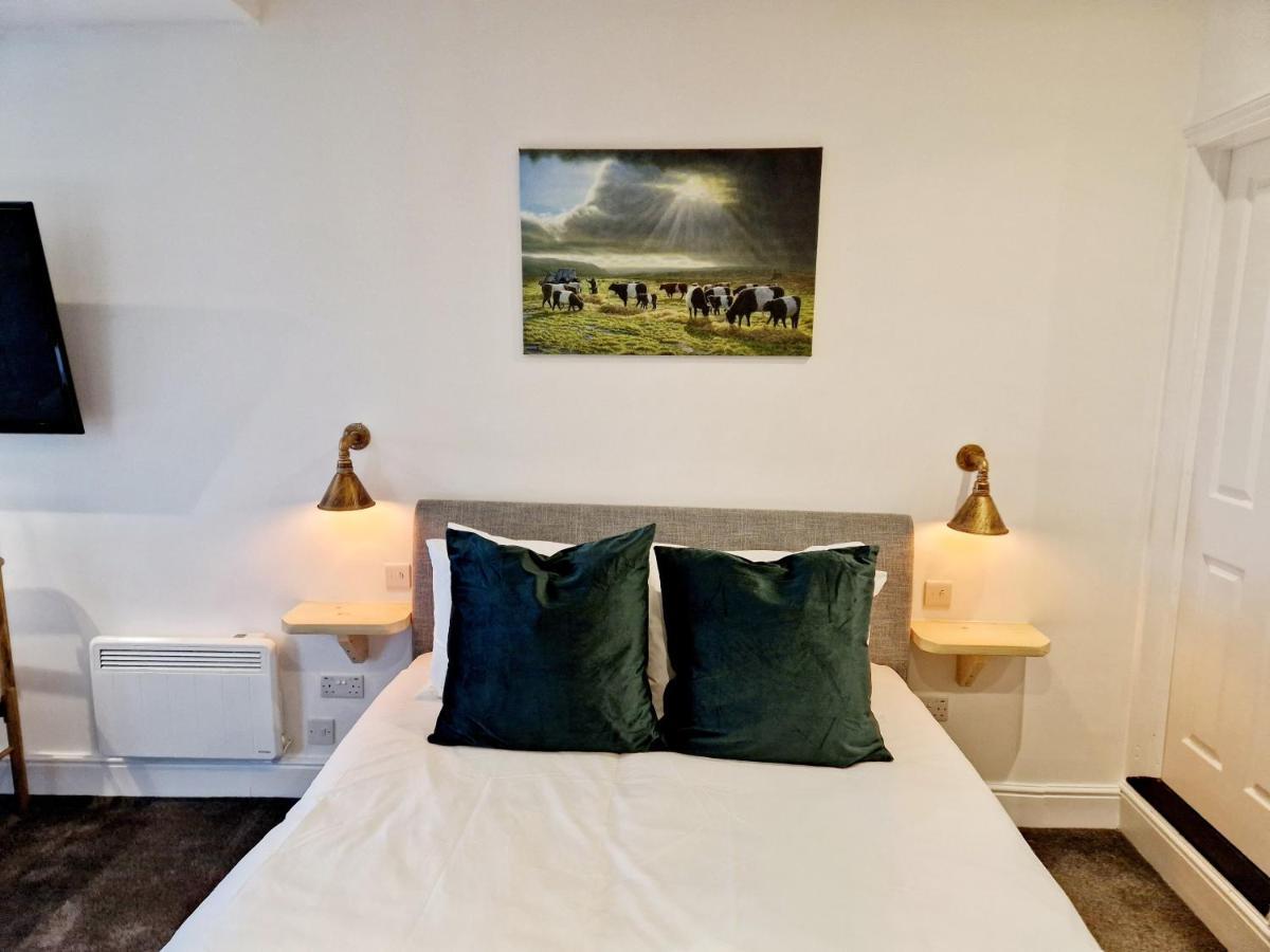 Wheal Tor Hotel & Glamping ลิสคาร์ด ภายนอก รูปภาพ