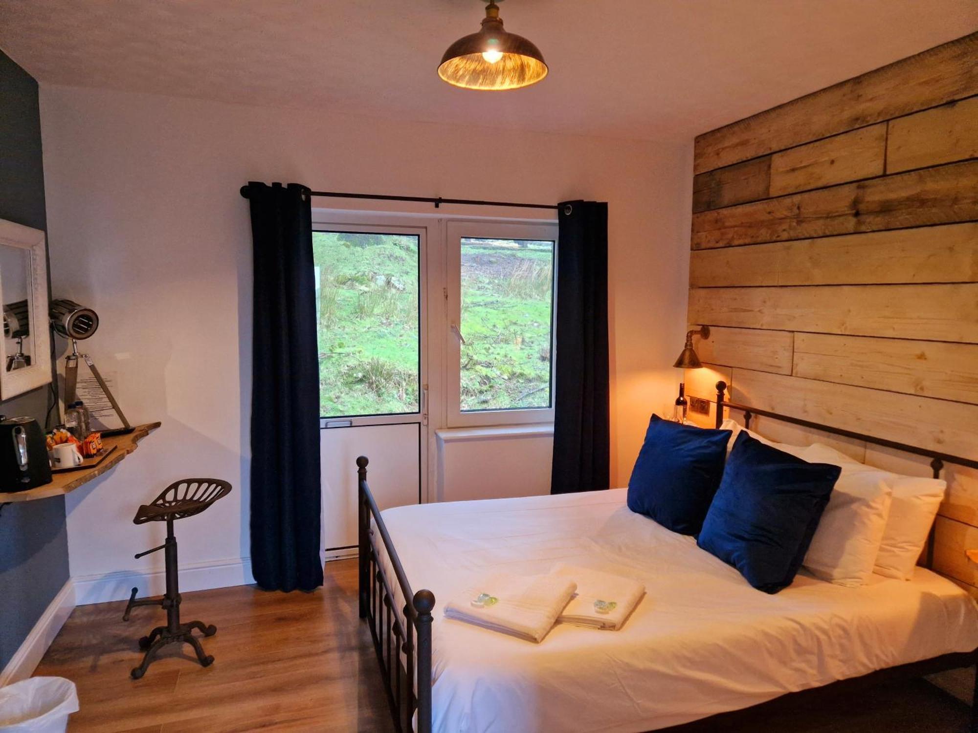 Wheal Tor Hotel & Glamping ลิสคาร์ด ภายนอก รูปภาพ