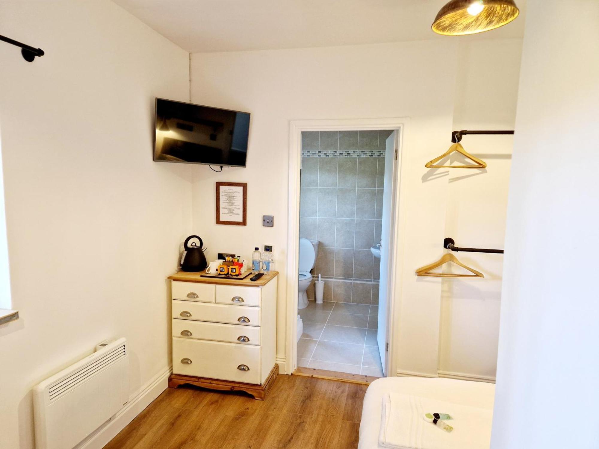 Wheal Tor Hotel & Glamping ลิสคาร์ด ภายนอก รูปภาพ