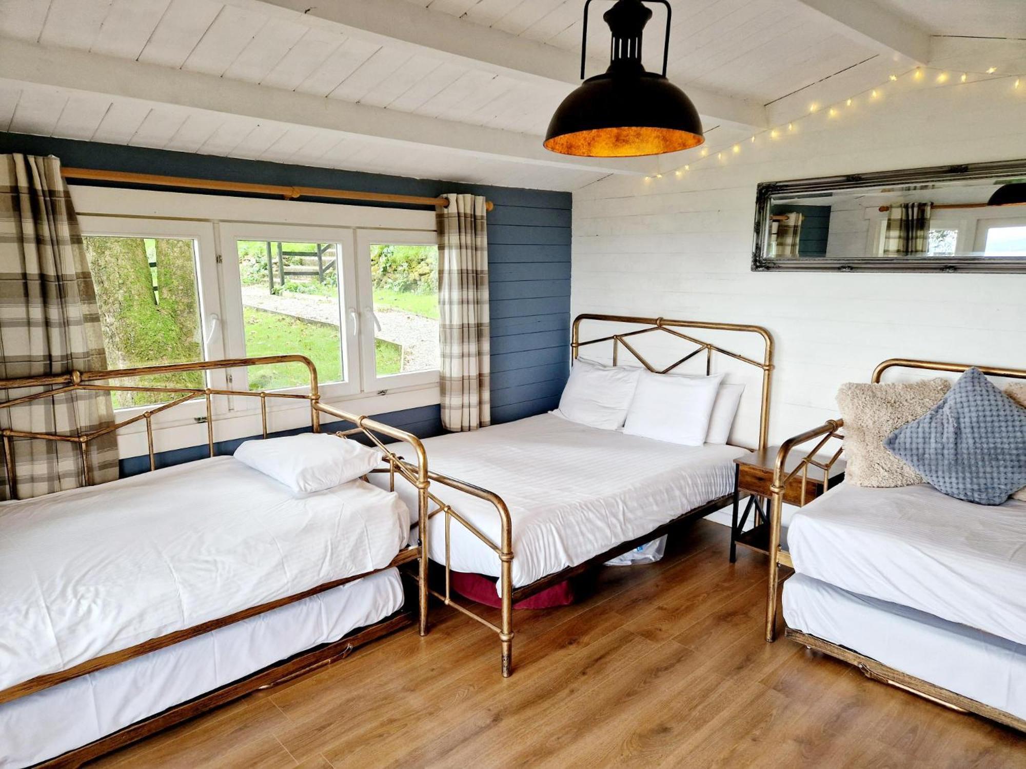 Wheal Tor Hotel & Glamping ลิสคาร์ด ภายนอก รูปภาพ